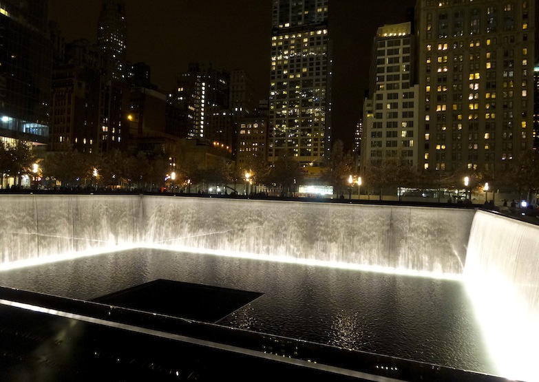 World Trade Center Ground Zero New York 9/11 Memorial
