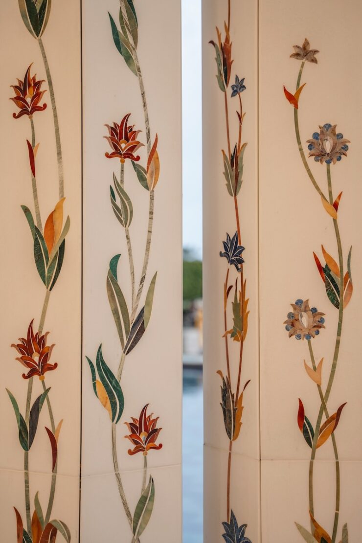 Blumendetails in der Scheich Zayed Moschee