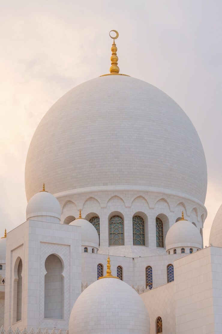 Die Sheikh Zayed Grand Mosque ist eine der schönsten Moscheen der Welt