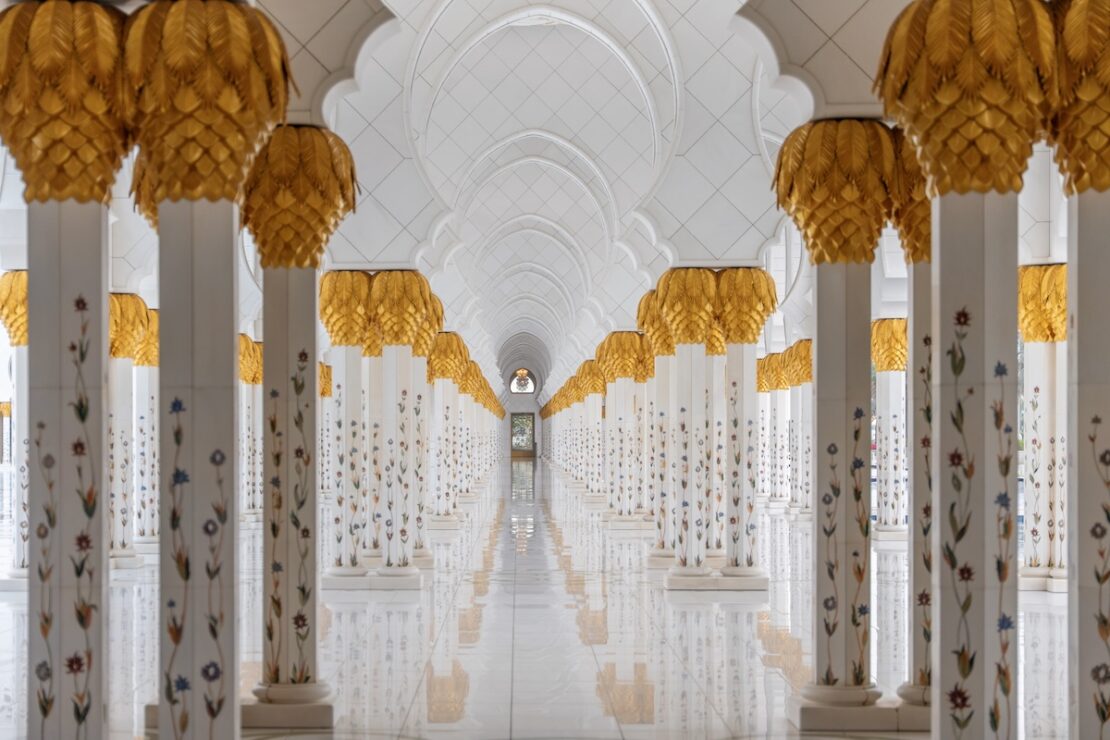 Ist der Eintritt in die Scheich Zayed Moschee kostenlos