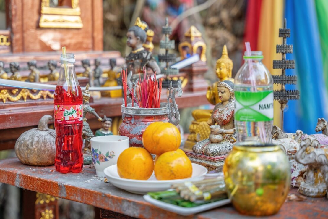 Opfergaben am Chinesischen Neujahrsfest in Bangkok