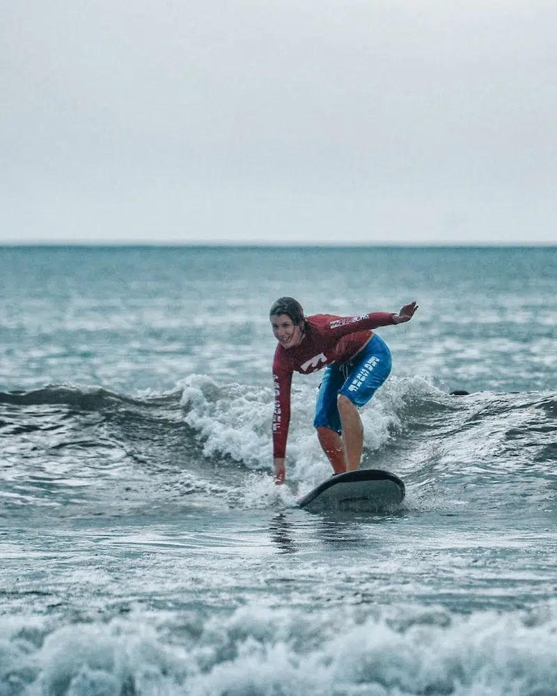 Surfen auf Bali