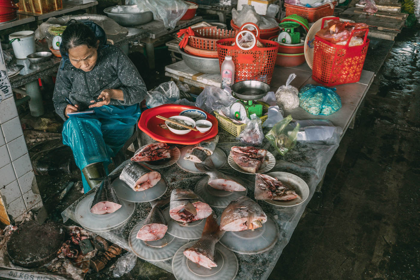 Essen in Vietnam Fisch vom Markt