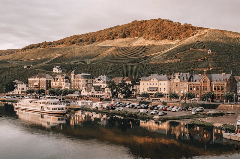 Mosel Urlaub Bernkastel-Kues Promenade