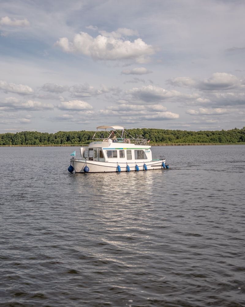 Hausboot mieten auf der Mecklenburgischen Seenplatte