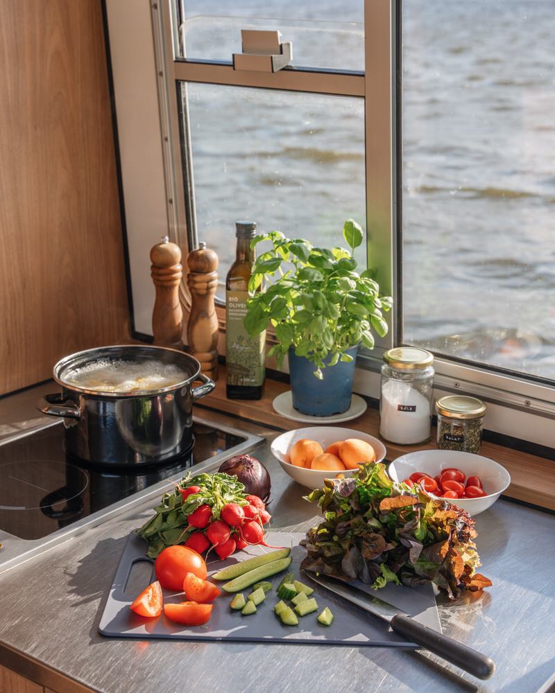 Kochen auf dem Hausboot