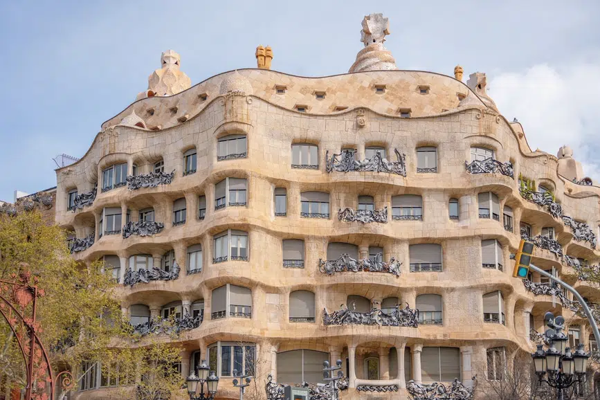 Barcelona Sehenswürdigkeiten La Pedrera Casa Mila