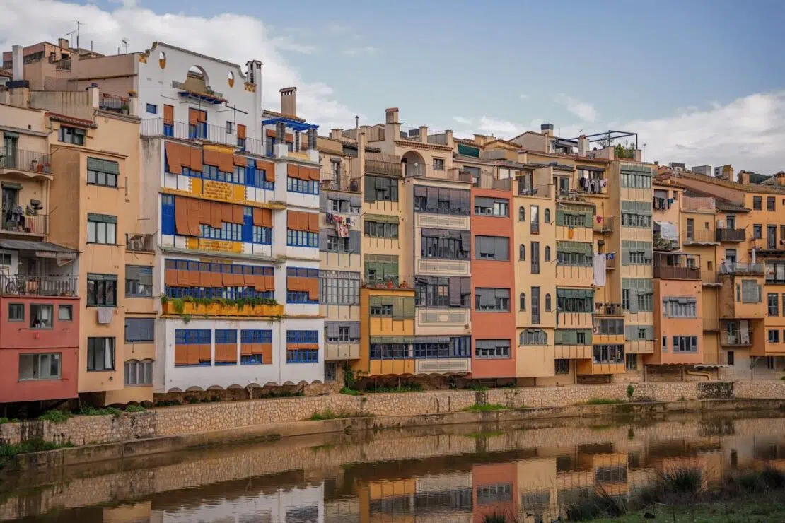 Girona Sehenswürdigkeiten Cases de l’Onyar