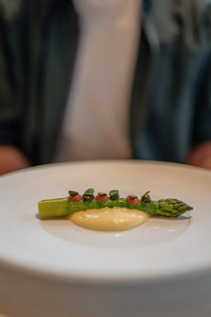 Marburger Esszimmer grüner Spargel