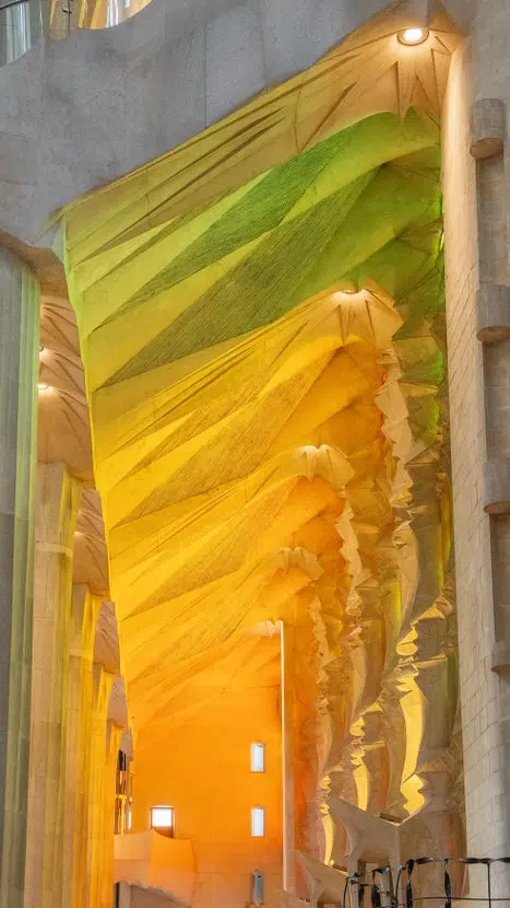 Sagrada-Familia-Gaudi