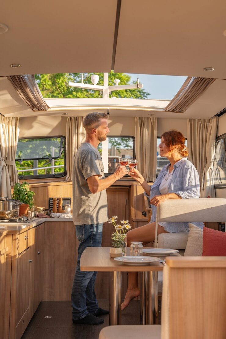 Kochen auf dem Hausboot in den Niederlanden