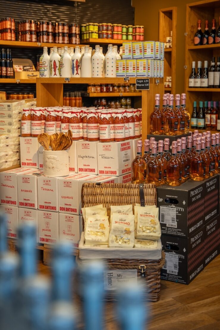 Geschenkideen im Feinkostladen VITA essentials in Marburg