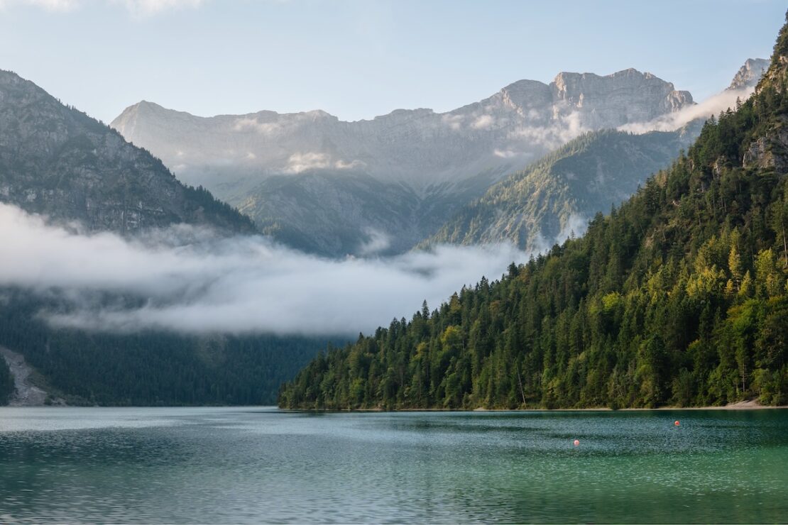 Garmisch-Partenkirchen Ausflugsziele Plansee in Österreich