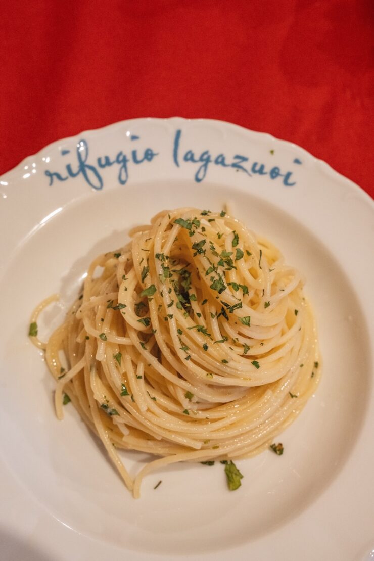 Abendessen auf der Lagazuoi Hütte