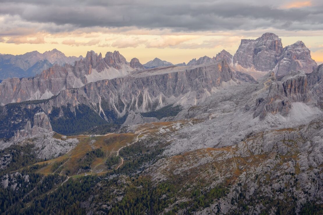 Ausblick von der Lagazuoi Hütte und dem Kaiserjägersteig