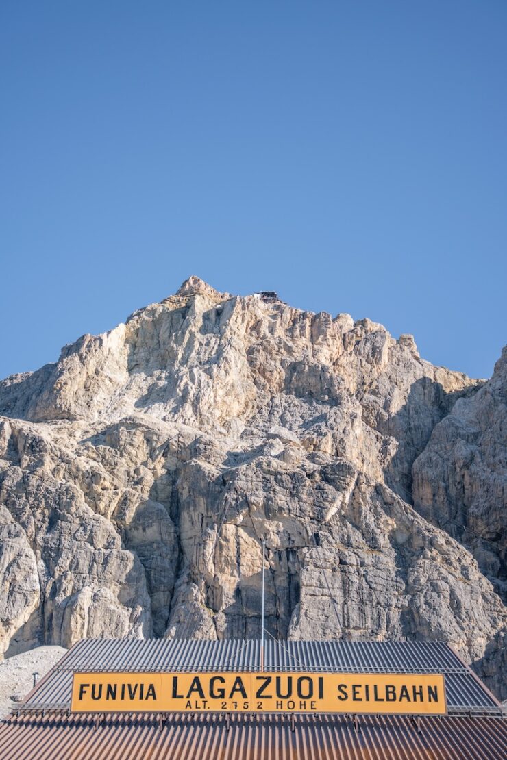 Lagazuoi Seilbahn vom Falzarego Pass