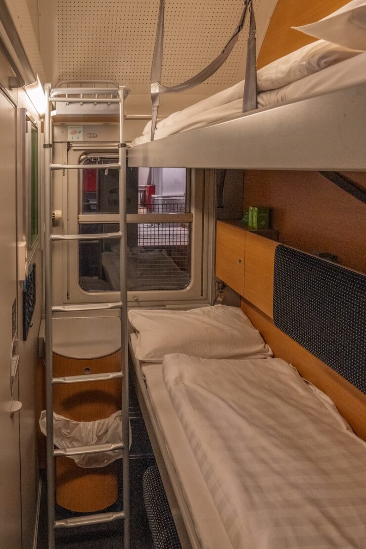 Privates Schlafabteil im Nachtzug von Hamburg nach Stockholm
