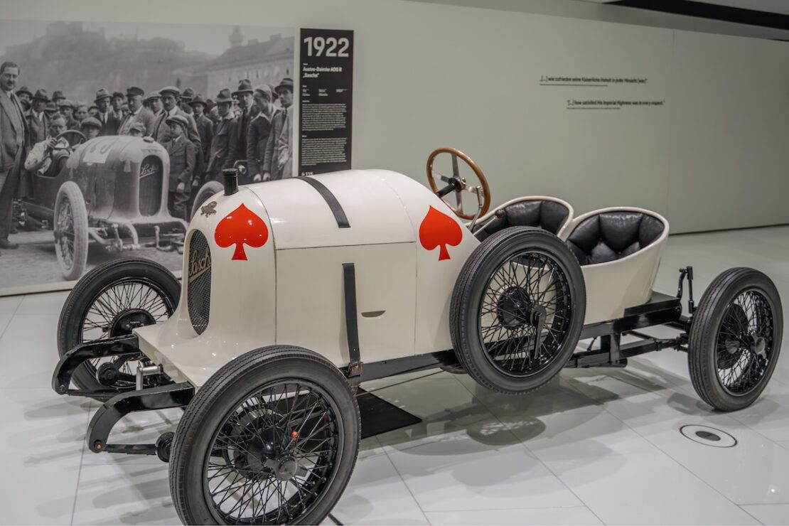 Stuttgart Sehenswürdigkeiten Porsche Museum