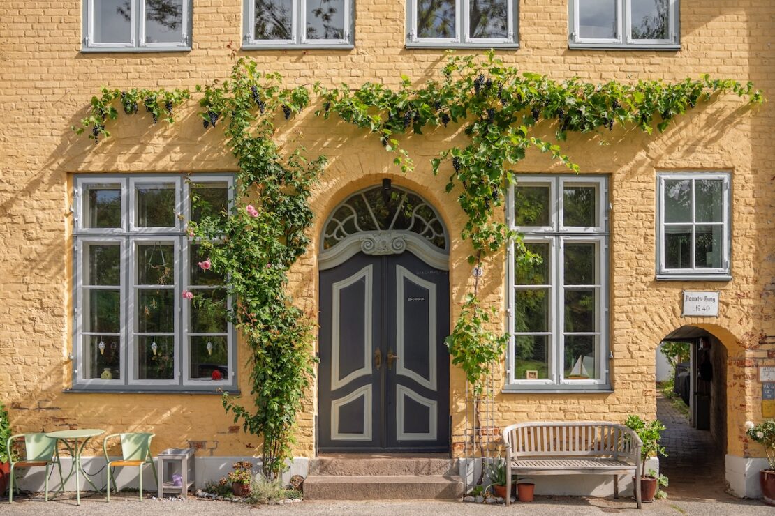 Luebeck Sehenswuerdigkeiten Hoefe und Gaenge